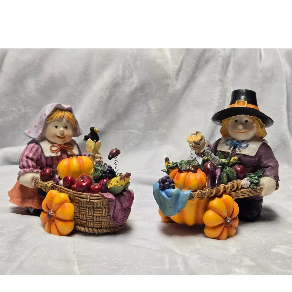 Thanksgiving Pilgrim Couple Figurines Harvest Pumpkin Cart Resin Decor Set of 2